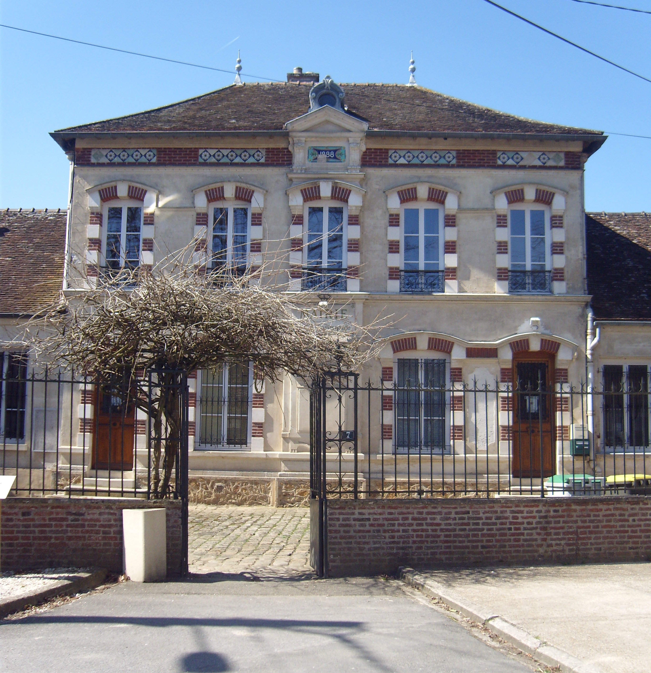 Mairie de Crèvecœur-en-Brie (77610)